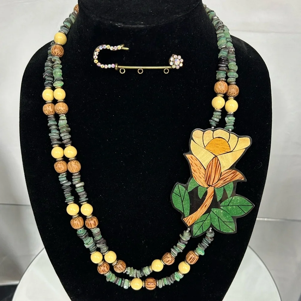 Lee Sands Vintage Flower Necklace Dbl. Stranded Stone & Wooden Beads. Very Rare! - Picture 5 of 6